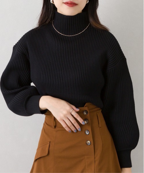 SpRay(スプレイ)の「ボリューム袖ボトルネックニット(ニット/セーター・レディース・ブラウン/ピンクベージュ/ダークグリーン/レッド系その他/ラベンダー/ブラック/アイボリー/オレンジ/ピンク/ブルー/ライトベージュ/イエロー/ライトオレンジ系/ライトブルー/ライトグリーン・FREE)」の22枚目の写真