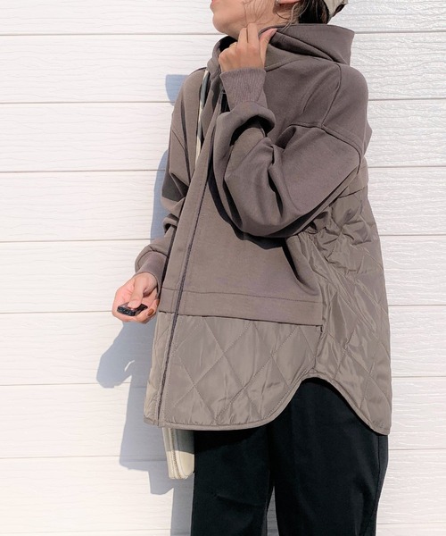 Q(キュー)の「キルトドッキングパーカーブルゾン(ブルゾン・レディース・ブラック/グレイッシュベージュ・MEDIUM)」の1枚目の写真