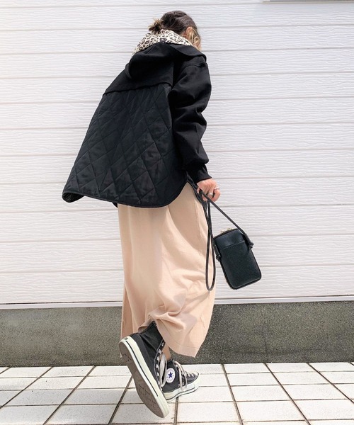 Q(キュー)の「キルトドッキングパーカーブルゾン(ブルゾン・レディース・ブラック/グレイッシュベージュ・MEDIUM)」の7枚目の写真