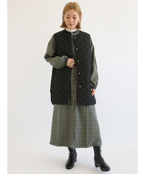 Samansa Mos2 blue（サマンサモスモスブルー）の「花柄ワンピース（ワンピース・レディース・ブルー/ブラック/ネイビー・ﾌﾘ-）」の4枚目の写真