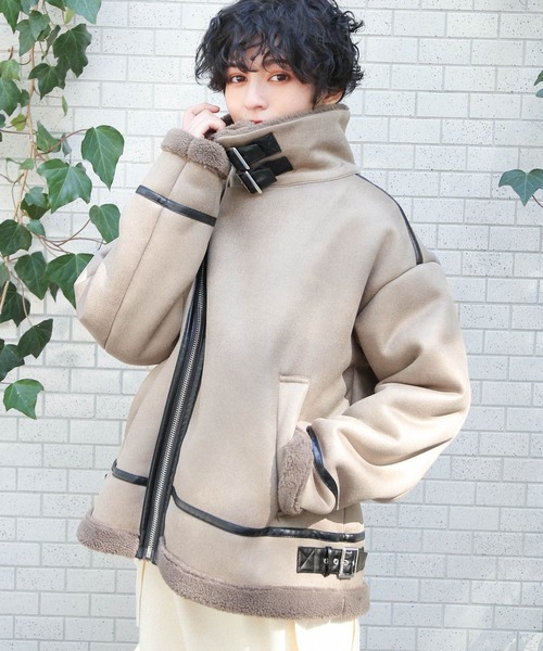 RAGEBLUE（レイジブルー）の「B-3ボアジャケット（ムートンコート・メンズ・アッシュグレー/ブラック・ONE SIZE/SMALL）」の4枚目の写真