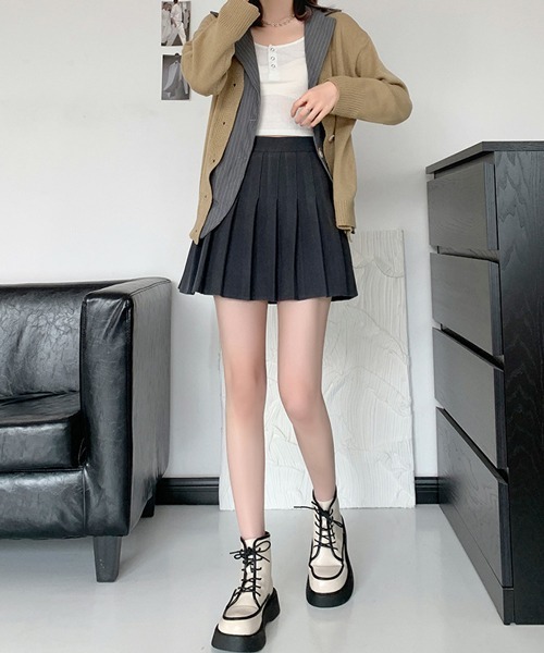 Nia（ニア）の「Nia(ニア)/プリーツミニスカート（スカート・レディース・キャメル/アイボリー/グレー/ライトグレー/ブラック/ベージュ/ブラウン・SMALL/MEDIUM/LARGE/X-SMALL）」の10枚目の写真