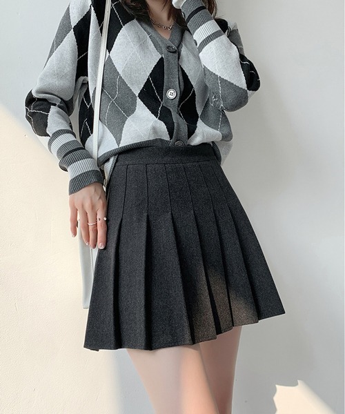 Nia（ニア）の「Nia(ニア)/プリーツミニスカート（スカート・レディース・キャメル/アイボリー/グレー/ライトグレー/ブラック/ベージュ/ブラウン・SMALL/MEDIUM/LARGE/X-SMALL）」の17枚目の写真