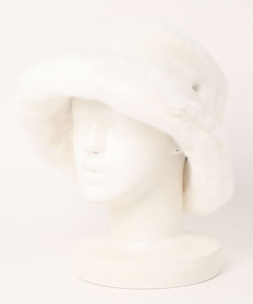 To b. by agnes b.(トゥービーバイアニエスベー)の「WU18 CHAPEAUX エコファーバケットハット(ハット・レディース・ホワイト・FREE)」の7枚目の写真