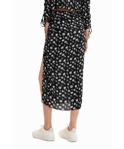 Desigual(デシグアル)の「花柄 スリット ミディスカート(スカート・レディース・ブラック・L/XS/M/S/XL)」の4枚目の写真