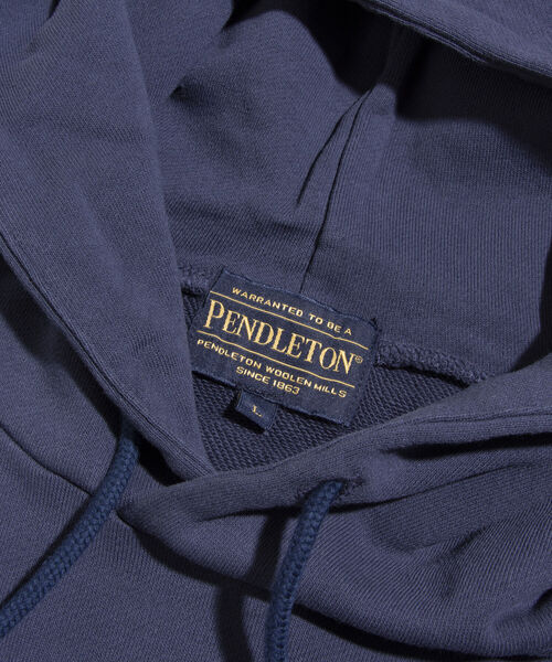 PENDLETON（ペンドルトン）の「【PENDLETON/ペンドルトン】バックプリントフーディ ラグラン ビッグシルエット（パーカー・メンズ・グレイッシュベージュ/チャコールグレー/ネイビー・M/L）」の14枚目の写真