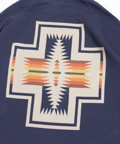 PENDLETON（ペンドルトン）の「【PENDLETON/ペンドルトン】バックプリントフーディ ラグラン ビッグシルエット（パーカー・メンズ・グレイッシュベージュ/チャコールグレー/ネイビー・M/L）」の22枚目の写真