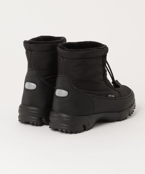 chumchum(チャムチャム)の「chumchum 防水あったかボアショートブーツ(ブーツ・レディース・ブラック/ベージュ/カーキ・S/M/L/LL)」の4枚目の写真