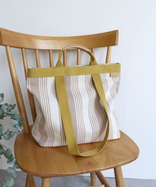 COLDE （コルデ）の「ストライプ2wayトートバッグ（トートバッグ・レディース・ブルー/ブラック/ベージュ・FREE）」の2枚目の写真