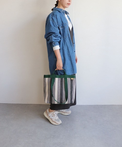 COLDE （コルデ）の「ストライプ2wayトートバッグ（トートバッグ・レディース・ブルー/ブラック/ベージュ・FREE）」の4枚目の写真