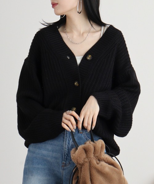 atONE(アットワン)の「atONE ニットカーディガン レディース オーバーサイズ(カーディガン/ボレロ・レディース・モカ/ライトグレー/ライトグリーン系/ブラック/レッド・M-L/4L~5L/LL~3L)」の7枚目の写真