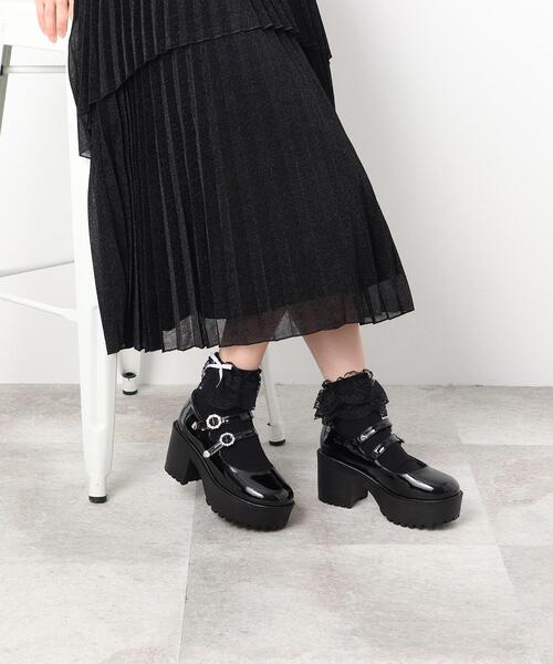 cs T&P（シーエスティーアンドピー）の「ビジューバックル厚底ダブルストラップパンプス（パンプス・レディース・ブラック/ホワイト系2/ブラック系1・S/M/L/LL）」の4枚目の写真