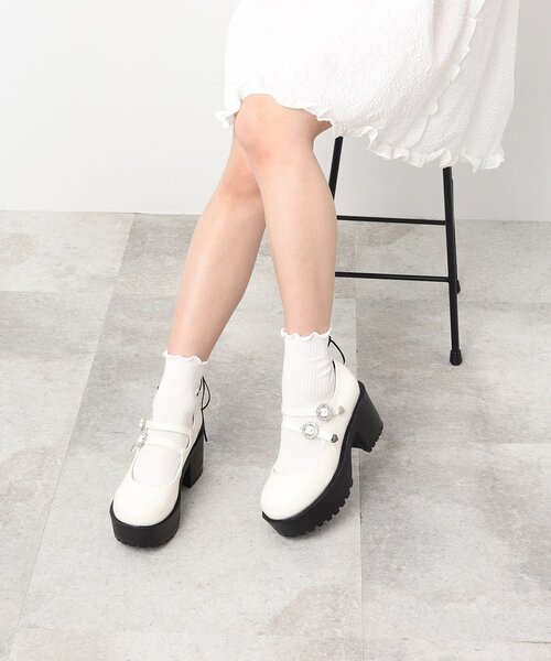 cs T&P（シーエスティーアンドピー）の「ビジューバックル厚底ダブルストラップパンプス（パンプス・レディース・ブラック/ホワイト系2/ブラック系1・S/M/L/LL）」の12枚目の写真