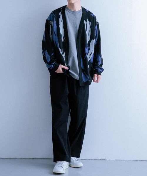 ITEMS URBANRESEARCH（アイテムズ アーバンリサーチ）の「マシンウォッシャブル 総柄ニットカーディガン（カーディガン/ボレロ・メンズ・アイボリー/ブラック・MEDIUM/LARGE）」の6枚目の写真