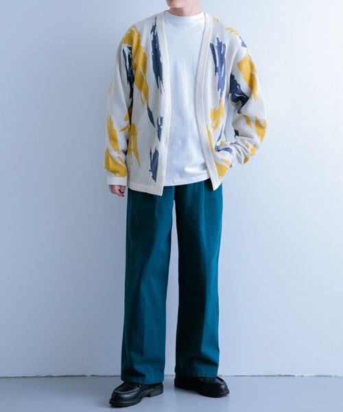 ITEMS URBANRESEARCH（アイテムズ アーバンリサーチ）の「マシンウォッシャブル 総柄ニットカーディガン（カーディガン/ボレロ・メンズ・アイボリー/ブラック・MEDIUM/LARGE）」の12枚目の写真
