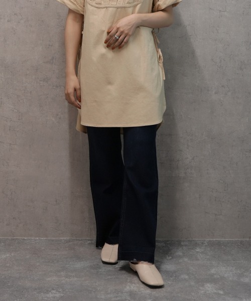 SELECT LEVERY(セレクトリベリー)の「柔らかレーヨン混デニム裾カットオフバギーパンツ(デニムパンツ・レディース・ネイビー/ワンウォッシュ/ブルー・SMALL/X-LARGE/MEDIUM/LARGE)」の13枚目の写真