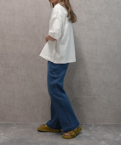 SELECT LEVERY(セレクトリベリー)の「柔らかレーヨン混デニム裾カットオフバギーパンツ(デニムパンツ・レディース・ネイビー/ワンウォッシュ/ブルー・SMALL/X-LARGE/MEDIUM/LARGE)」の10枚目の写真