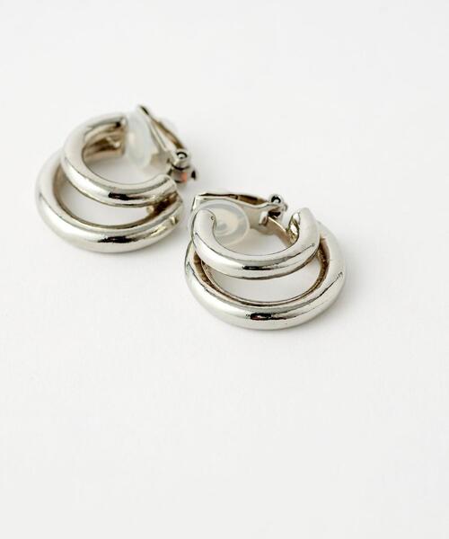 green label relaxing(グリーンレーベルリラクシング)の「2ライン イヤリング(イヤリング・レディース・シルバー/ゴールド・FREE)」の8枚目の写真