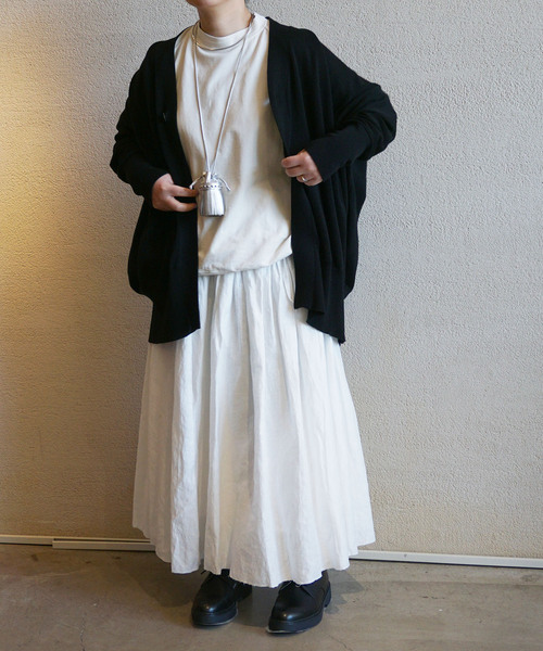 JOURNAL STANDARD LUXE(ジャーナルスタンダード ラックス)の「RCテンジクVネックドルマンカーディガン(カーディガン/ボレロ・レディース・ブラック/ベージュ/ピンク・FREE)」の4枚目の写真