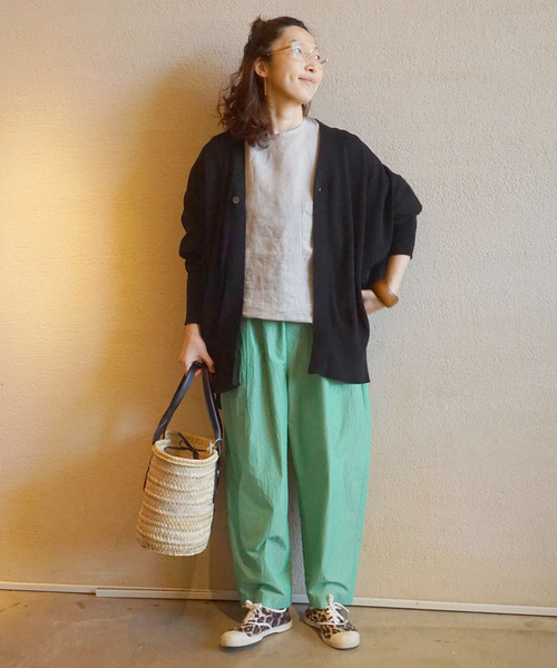 JOURNAL STANDARD LUXE(ジャーナルスタンダード ラックス)の「RCテンジクVネックドルマンカーディガン(カーディガン/ボレロ・レディース・ブラック/ベージュ/ピンク・FREE)」の6枚目の写真