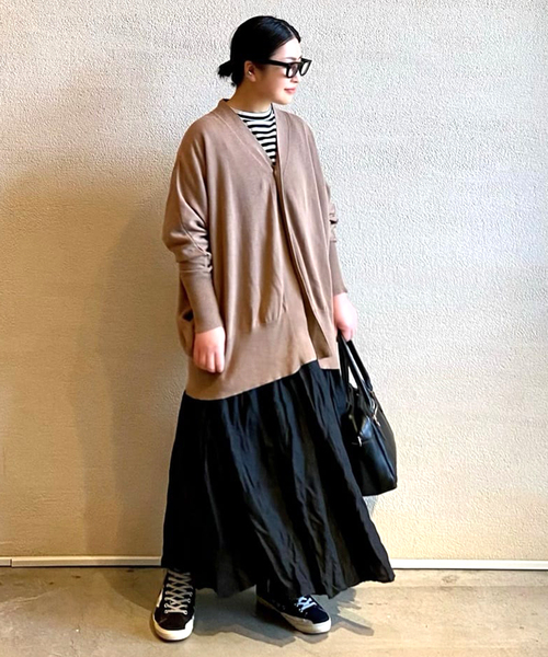 JOURNAL STANDARD LUXE(ジャーナルスタンダード ラックス)の「RCテンジクVネックドルマンカーディガン(カーディガン/ボレロ・レディース・ブラック/ベージュ/ピンク・FREE)」の13枚目の写真