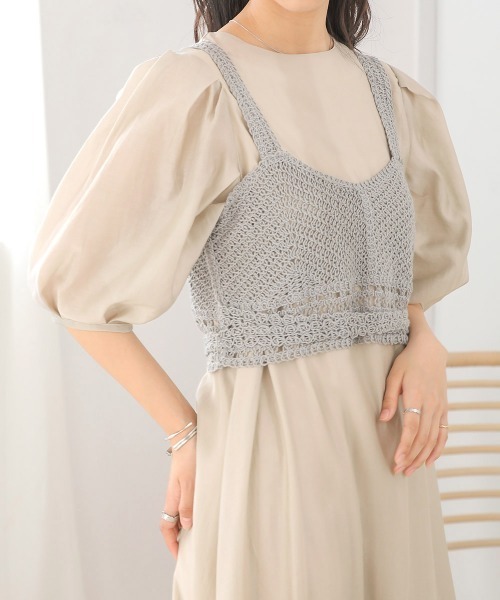 Bab(バブ)の「ビスチェセットシアーボリュームスリーブワンピース(ワンピース・レディース・ピンク/グレイッシュベージュ・M)」の3枚目の写真