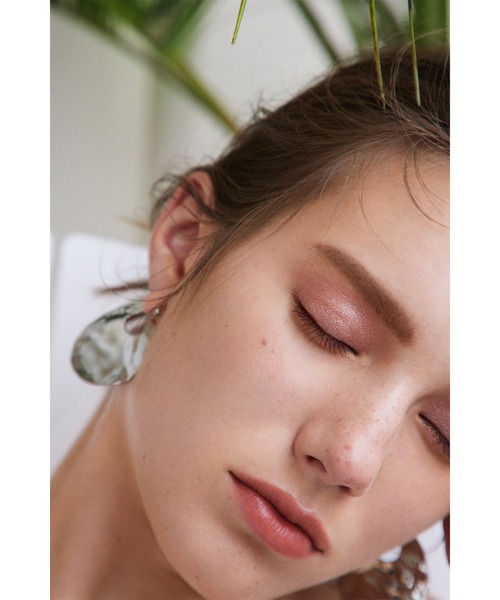 SNIDEL BEAUTY(スナイデル ビューティ)の「SNIDEL BEAUTY / ロング ラッシュ マスカラ 01~04<2023 Summer Collection>(マスカラ・レディース・04 HONEY BROWN/01 Delicate Black/02 Salted Greige/03 Sweet Toffee・FREE)」の18枚目の写真