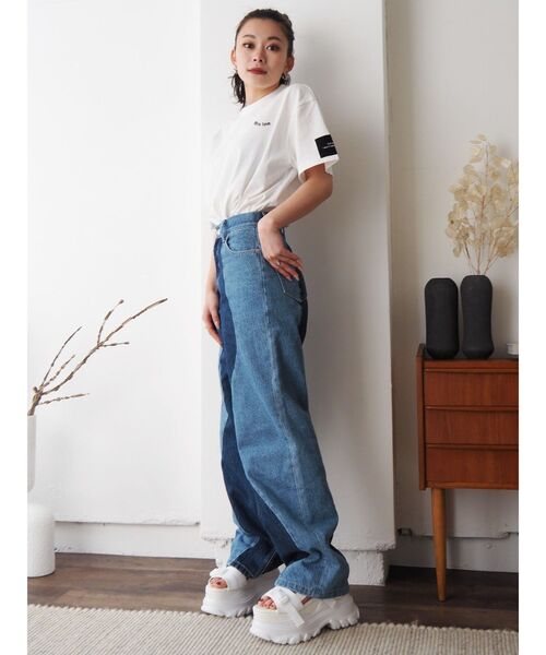 EVRIS（エヴリス）の「SIMPLEロゴBIG Tシャツ（Tシャツ/カットソー・レディース・ブラック/グレー/ホワイト・FREE）」の18枚目の写真