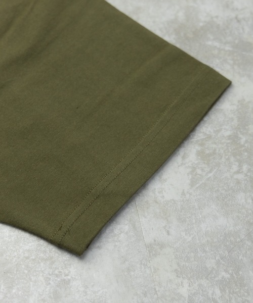 HANES（ヘインズ）の「Hanes ビーフィー ヘビーオンス クルーネック ショートスリーブ Ｔシャツ H5180（Tシャツ/カットソー・メンズ・ネイビー/ダークグレー/ダークグリーン/グリーン系/ホワイト/ダークパープル/ブラック/グレー・XL/L/M）」の9枚目の写真