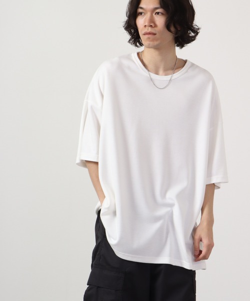 FUNALIVE(ファンアライブ)の「TRポンチオーバーサイズ半袖TEE(Tシャツ/カットソー・メンズ・グリーン/キャメル/チャコールグレー/ブラック/ホワイト/カーキ/ベージュ/ブラウン/グレー/ブルーグレー/ワイン/ライトピンク/ネイビー・FREE)」の2枚目の写真