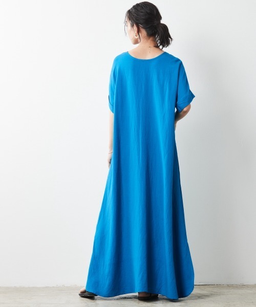 CHIC STYLE(シックスタイル)の「【販売終了】<大きいサイズ>レーヨン麻2WAYフレンチスリーブマキシワンピース シックスタイル(ワンピース・レディース・ブラック/ブルー/グリーン・L/LL/3L/4L/5L)」の14枚目の写真