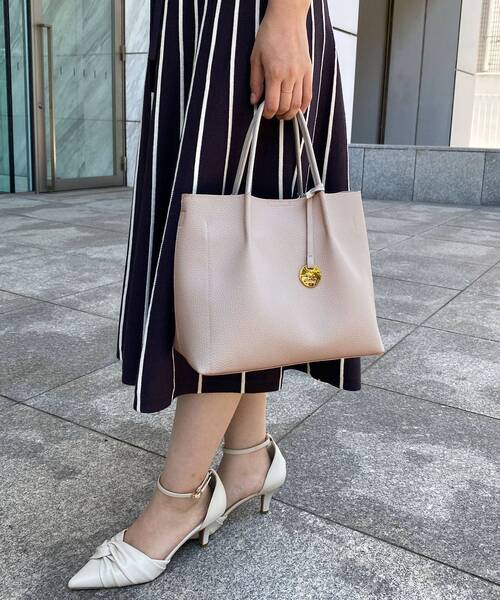 index（インデックス）の「◆【2WAY/軽量】フェイクレザーミドルサイズトートバッグ（トートバッグ・レディース・ライトベージュ/ライトグレー/ブラック・00）」の22枚目の写真