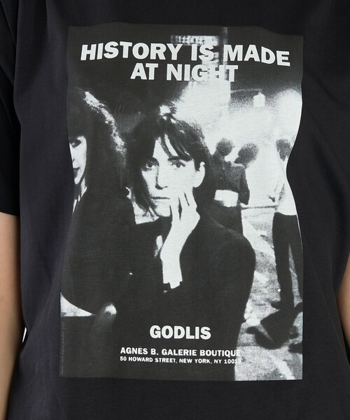 agnes b.(アニエスベー)の「コットン プリント 半袖 アーティスト Tシャツ "Godlis"(Tシャツ/カットソー・レディース・ブラック・SMALL/MEDIUM/LARGE/X-LARGE)」の6枚目の写真