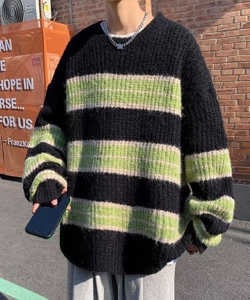 B.R.U（ブル）の「【ウィメンズ】個性派デザイン コントラストボーダーニット（ニット/セーター・メンズ・グレー/ブラック・FREE）」の3枚目の写真