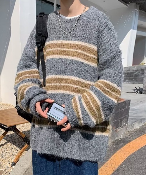 B.R.U（ブル）の「【ウィメンズ】個性派デザイン コントラストボーダーニット（ニット/セーター・メンズ・グレー/ブラック・FREE）」の4枚目の写真