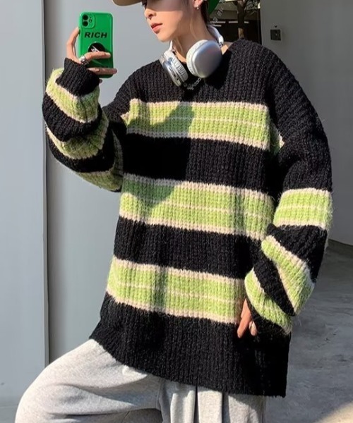 B.R.U（ブル）の「【ウィメンズ】個性派デザイン コントラストボーダーニット（ニット/セーター・メンズ・グレー/ブラック・FREE）」の5枚目の写真