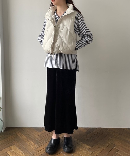 LOWRYS FARM（ローリーズファーム）の「ナカワタショートベスト  906763（ベスト・レディース・アイボリー/パープル/ブラック・FREE）」の22枚目の写真