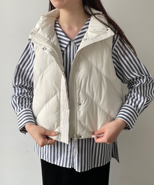 LOWRYS FARM（ローリーズファーム）の「ナカワタショートベスト  906763（ベスト・レディース・アイボリー/パープル/ブラック・FREE）」の10枚目の写真