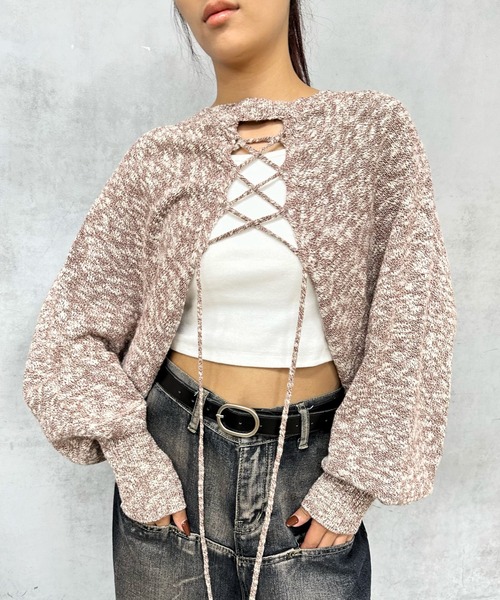WHO'S WHO gallery(フーズフーギャラリー)の「レースアップボレロニット(ニット/セーター・レディース・アイボリー/ブルー/ブラック/サックスブルー/ブラウン・FREE)」の1枚目の写真