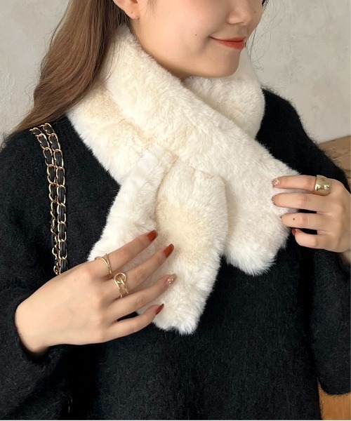 prose verse（プロズヴェール）の「ファーティペット（マフラー・レディース・モカ/グレー/アイボリー/ライトベージュ・ﾌﾘ-）」の2枚目の写真