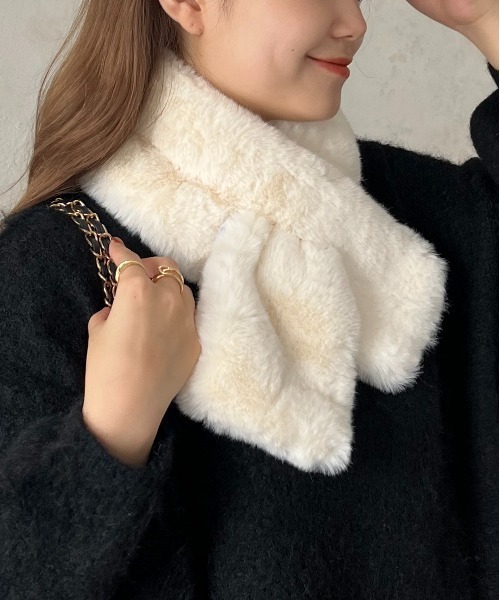 prose verse（プロズヴェール）の「ファーティペット（マフラー・レディース・モカ/グレー/アイボリー/ライトベージュ・ﾌﾘ-）」の8枚目の写真