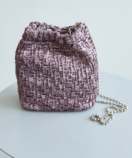 ROPE' PICNIC(ロペピクニック)の「プリーツドロストリングボールチェーンショルダーバッグ(ショルダーバッグ・レディース・ブラック/パープル系その他5・FREE)」の1枚目の写真