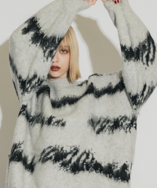 casane（カサネ）の「ヘアリーブリーチニット（ニット/セーター・レディース・ブラック/ホワイト・FREE）」の2枚目の写真