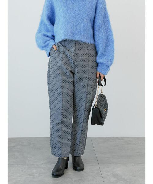Te chichi TERRASSE（テチチテラス）の「ドットジャカードテーパードパンツ（その他パンツ・レディース・ブラック/モカ/チャコールグレー・F）」の3枚目の写真