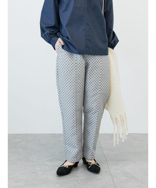 Te chichi TERRASSE（テチチテラス）の「ドットジャカードテーパードパンツ（その他パンツ・レディース・ブラック/モカ/チャコールグレー・F）」の10枚目の写真