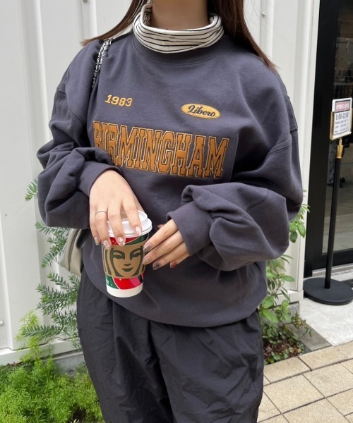 nemne store(ネンネストア)の「【低身長サイズあり】ボーダータートル付きスウェット(スウェット・レディース・スミクロ/ネイビー/オートミール・MEDIUM/SMALL)」の5枚目の写真