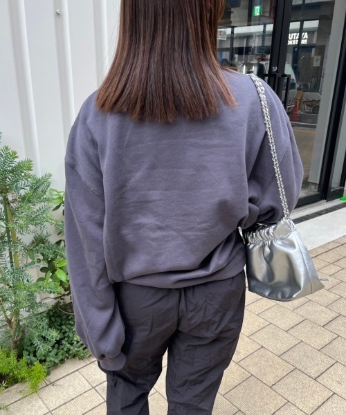 nemne store(ネンネストア)の「【低身長サイズあり】ボーダータートル付きスウェット(スウェット・レディース・スミクロ/ネイビー/オートミール・MEDIUM/SMALL)」の9枚目の写真