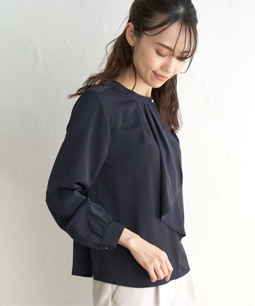 IKKA LOUNGE(イッカラウンジ)の「ドレープタイブラウス(シャツ/ブラウス・レディース・オフホワイト/ネイビー・M/S/XL/L)」の21枚目の写真