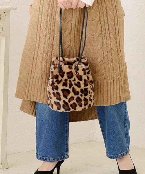 anown(アノン)の「レオパード柄フェイクファーバッグ(ショルダーバッグ・レディース・レオパード・FREE)」の3枚目の写真