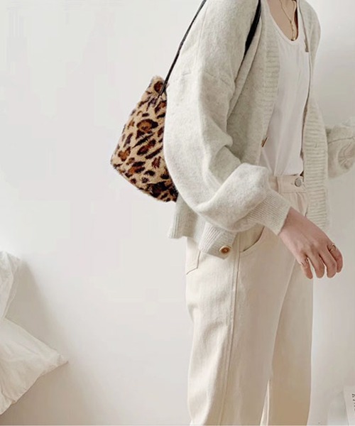 anown(アノン)の「レオパード柄フェイクファーバッグ(ショルダーバッグ・レディース・レオパード・FREE)」の4枚目の写真